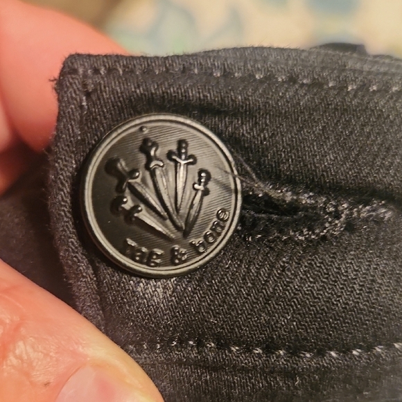 Rag & Bone Wren High - Rise Slim Straight Leg Frayed Edge Black Jeans Size 30 - Picture 2 of 9